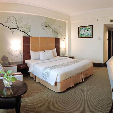Emerald Garden International Hotel Medan Ngoại thất bức ảnh