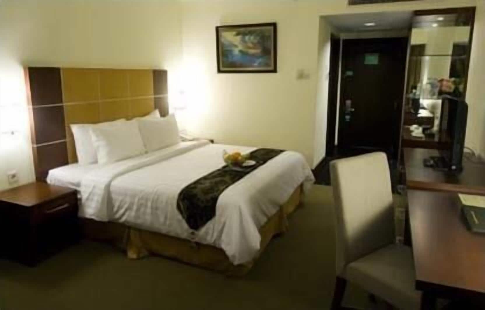 Emerald Garden International Hotel Medan Ngoại thất bức ảnh