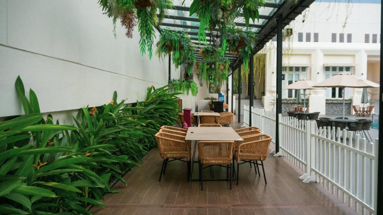 Emerald Garden International Hotel Medan Ngoại thất bức ảnh