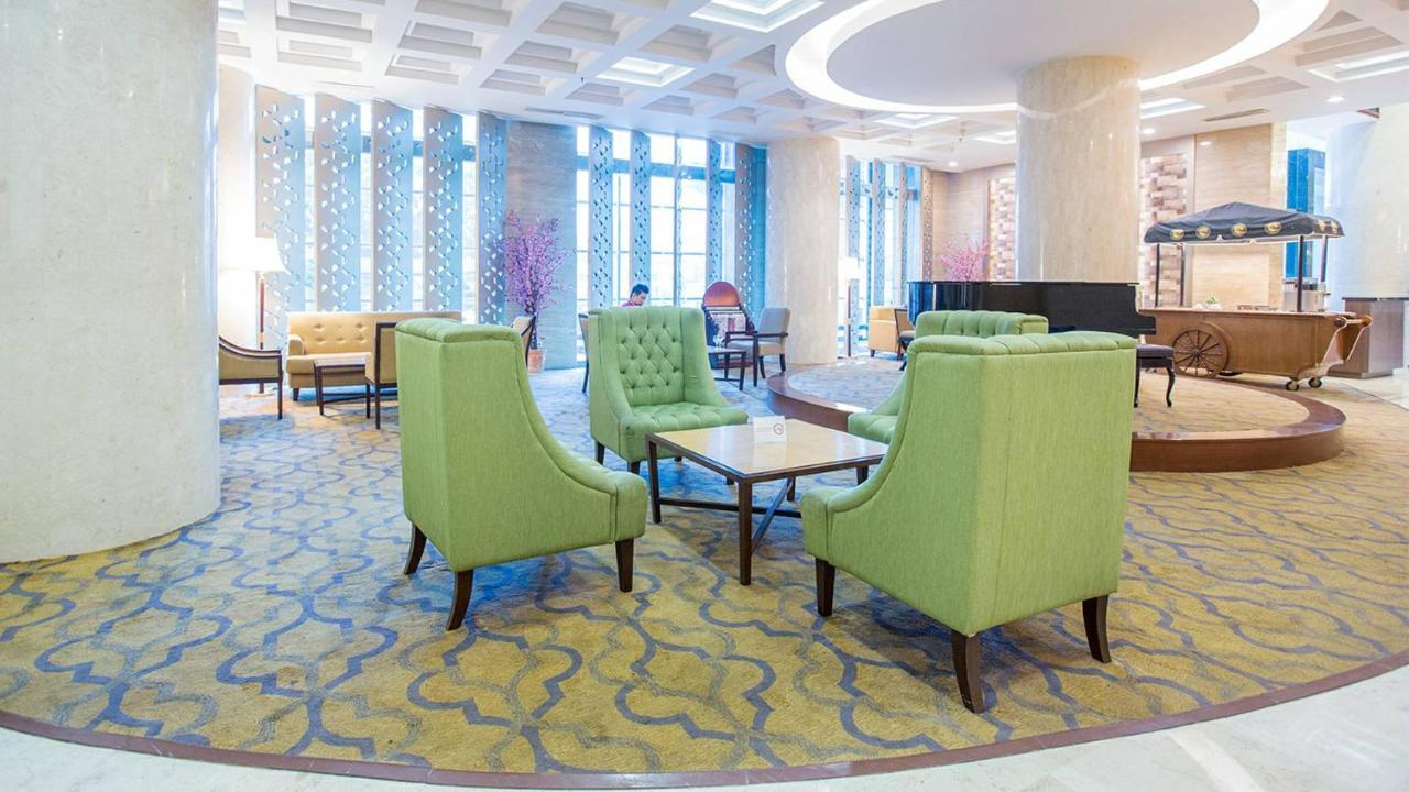 Emerald Garden International Hotel Medan Ngoại thất bức ảnh