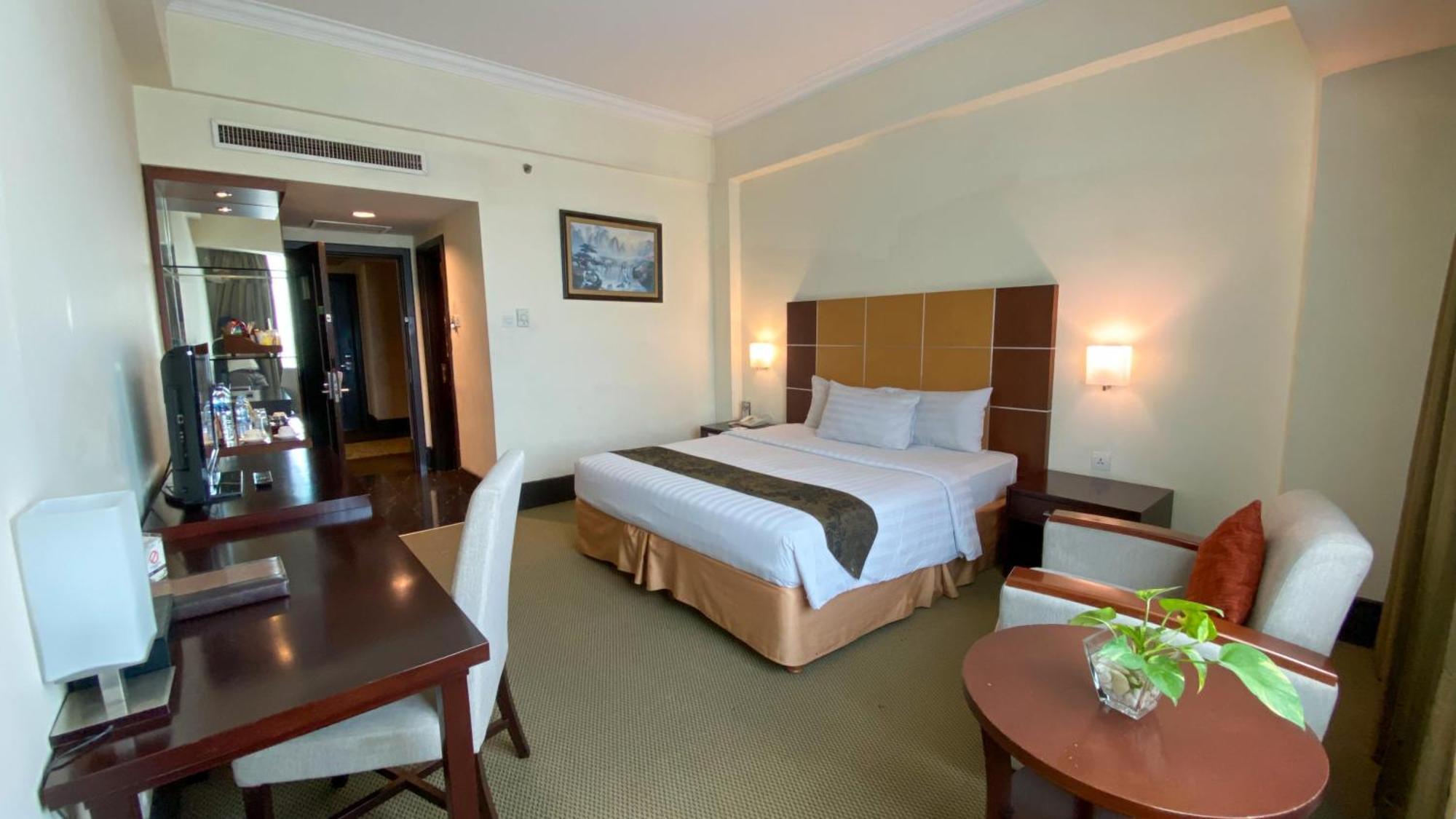 Emerald Garden International Hotel Medan Ngoại thất bức ảnh