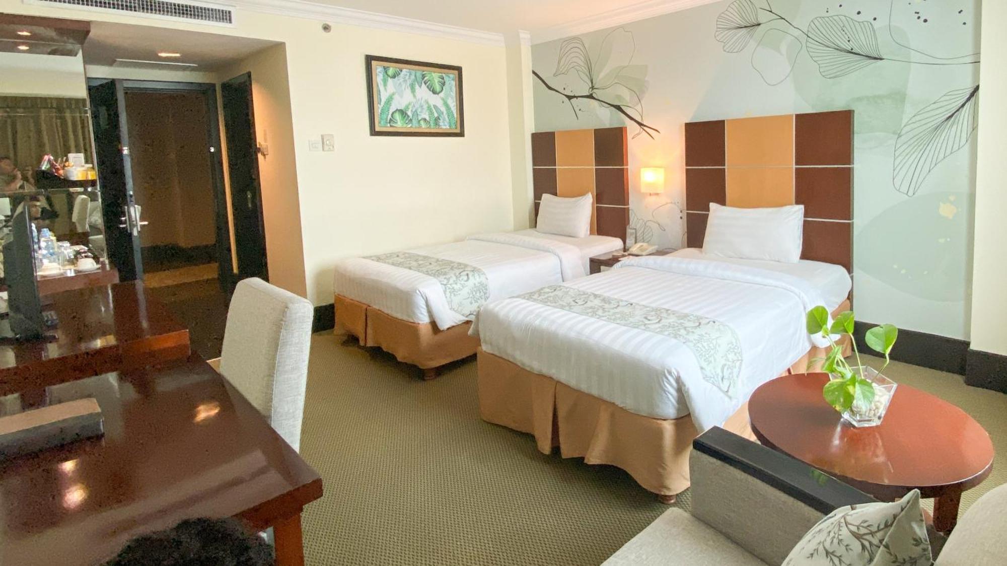 Emerald Garden International Hotel Medan Ngoại thất bức ảnh