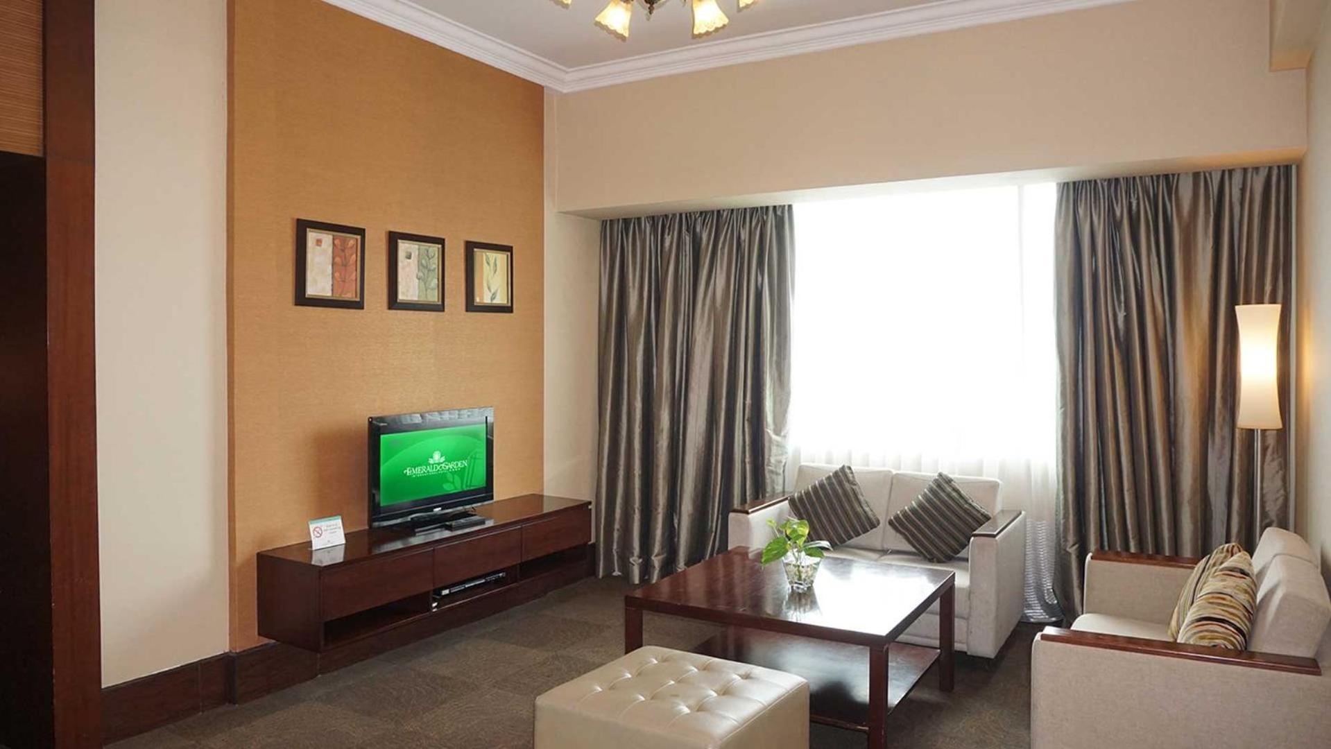 Emerald Garden International Hotel Medan Ngoại thất bức ảnh